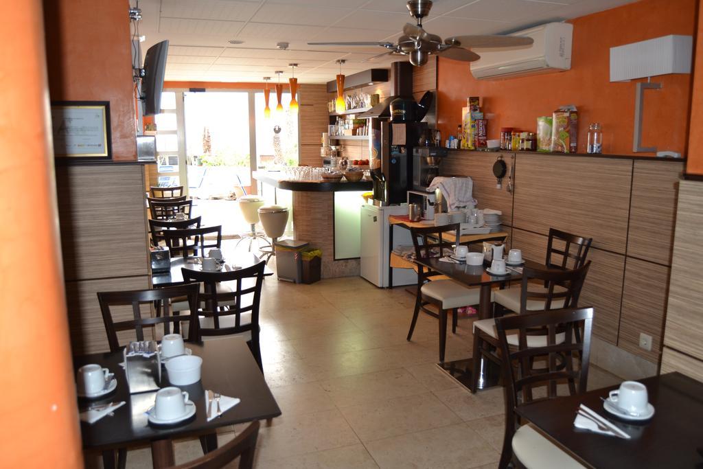 Hostal Don Juan I Alcalá de Henares Quarto foto